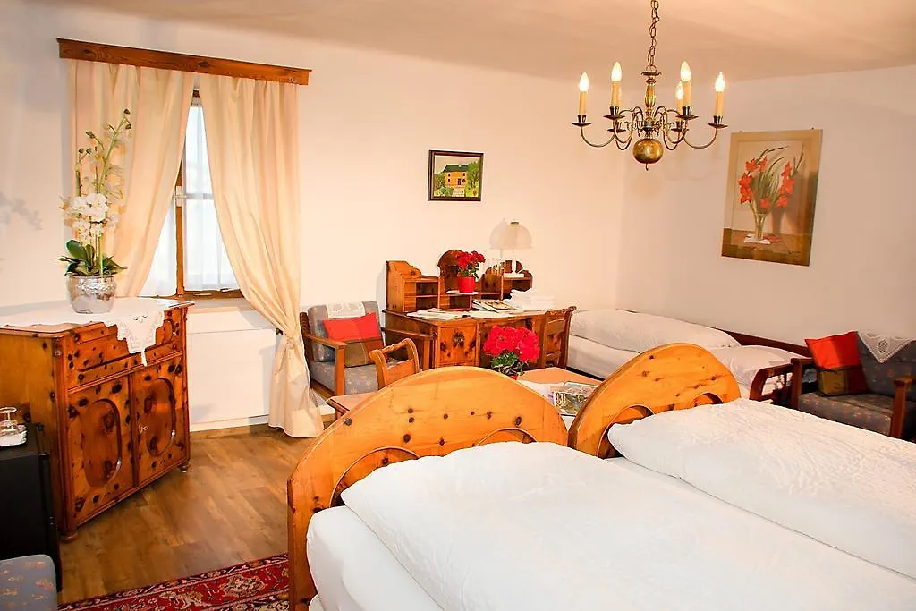 Inn Gasthof Hohlwegwirt Hallein