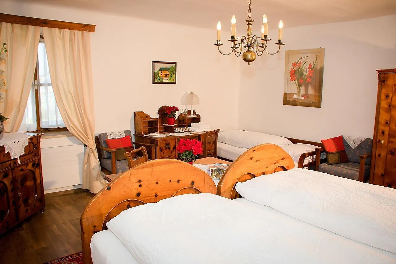 *** Inn Gasthof Hohlwegwirt Hallein Austria